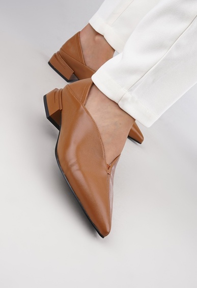 Туфли на низком каблуке Mario Berlucci Туфли на низком каблуке Mario Berlucci