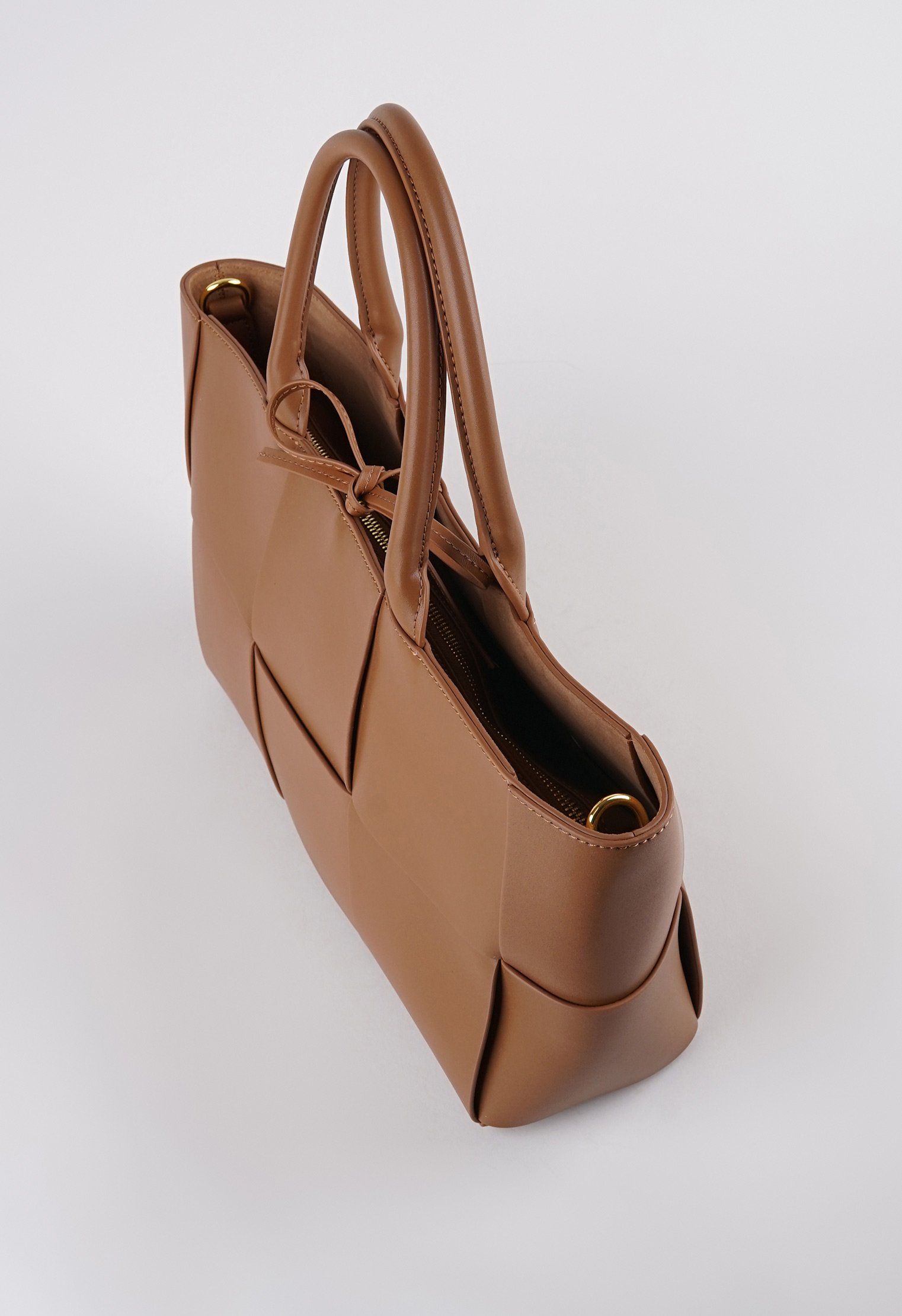 Сумки с ручками Mario Berlucci Сумки с ручками Mario Berlucci