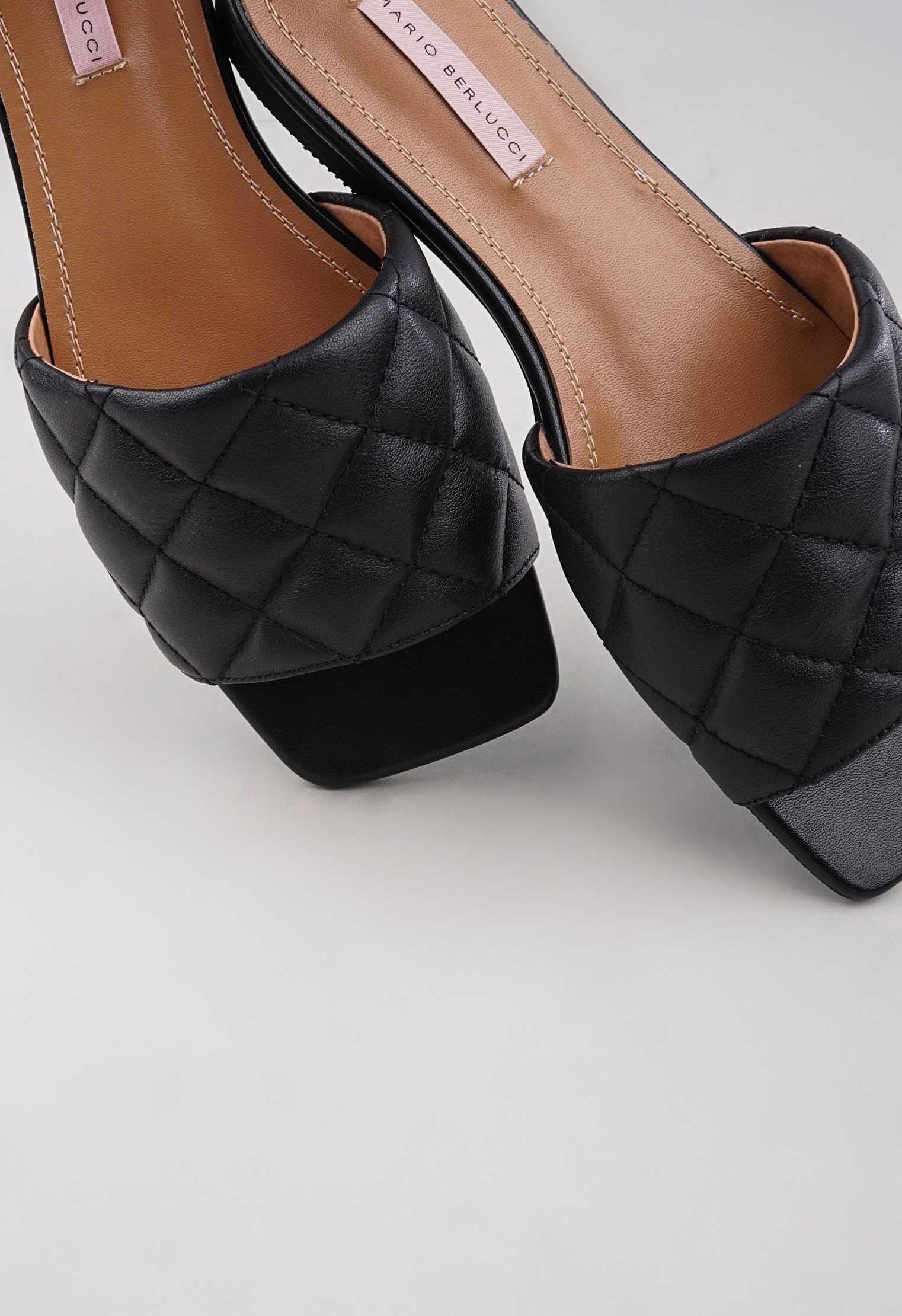 Пантолеты Mario Berlucci Пантолеты Mario Berlucci