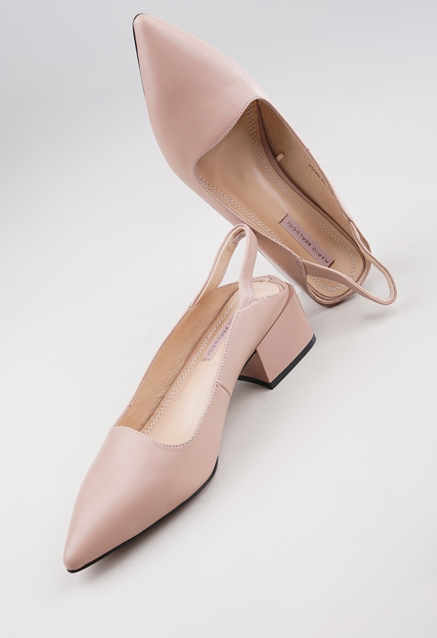 Туфли на низком каблуке Mario Berlucci Туфли на низком каблуке Mario Berlucci