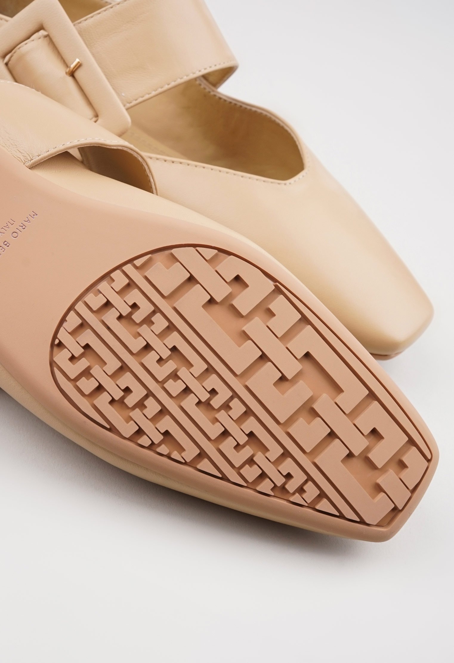 Туфли на низком каблуке Mario Berlucci Туфли на низком каблуке Mario Berlucci