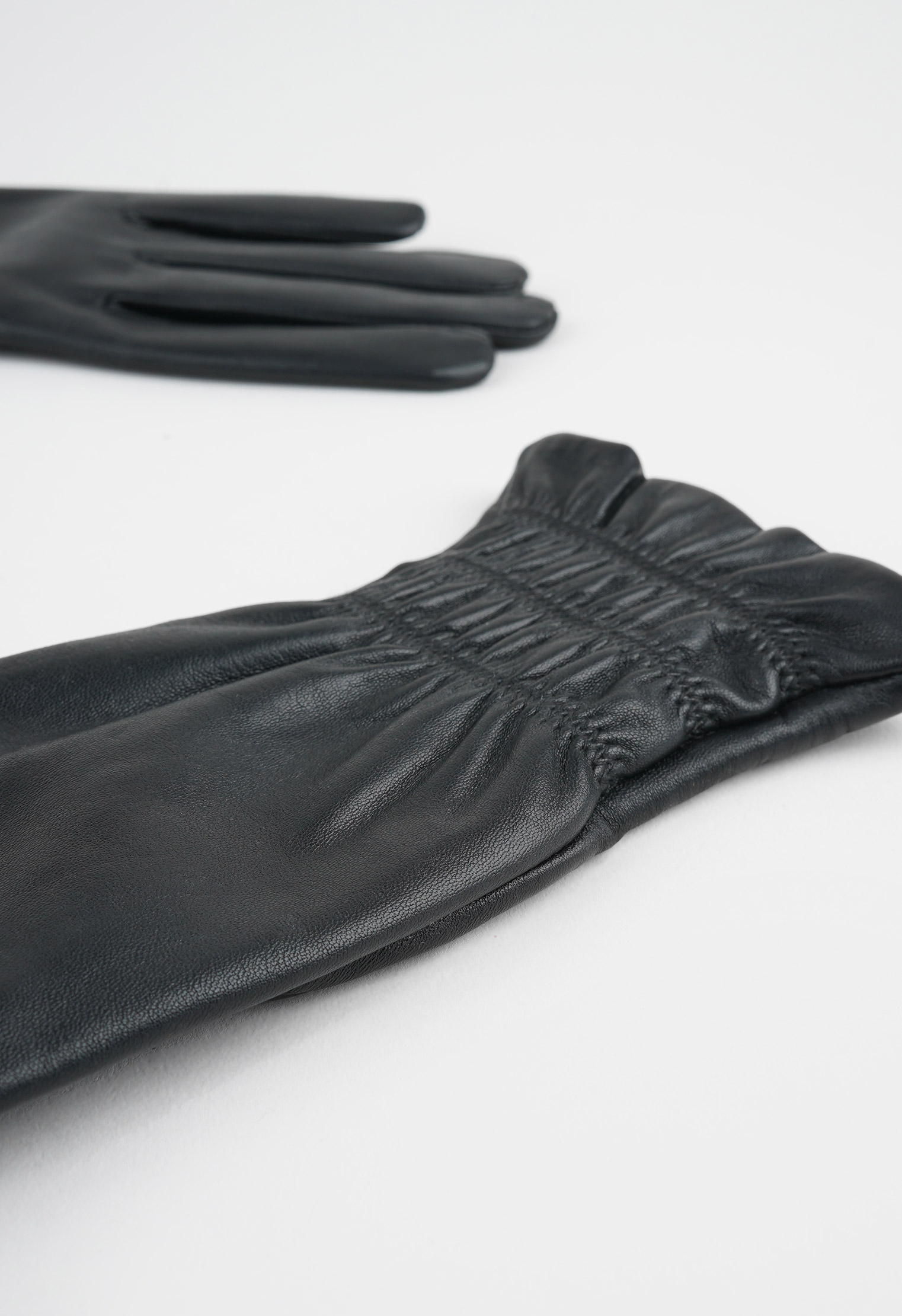 Перчатки Mario Berlucci Перчатки Mario Berlucci