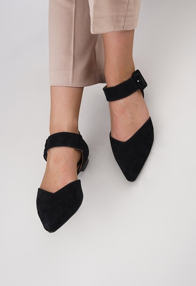 Туфли на низком каблуке Mario Berlucci Туфли на низком каблуке Mario Berlucci