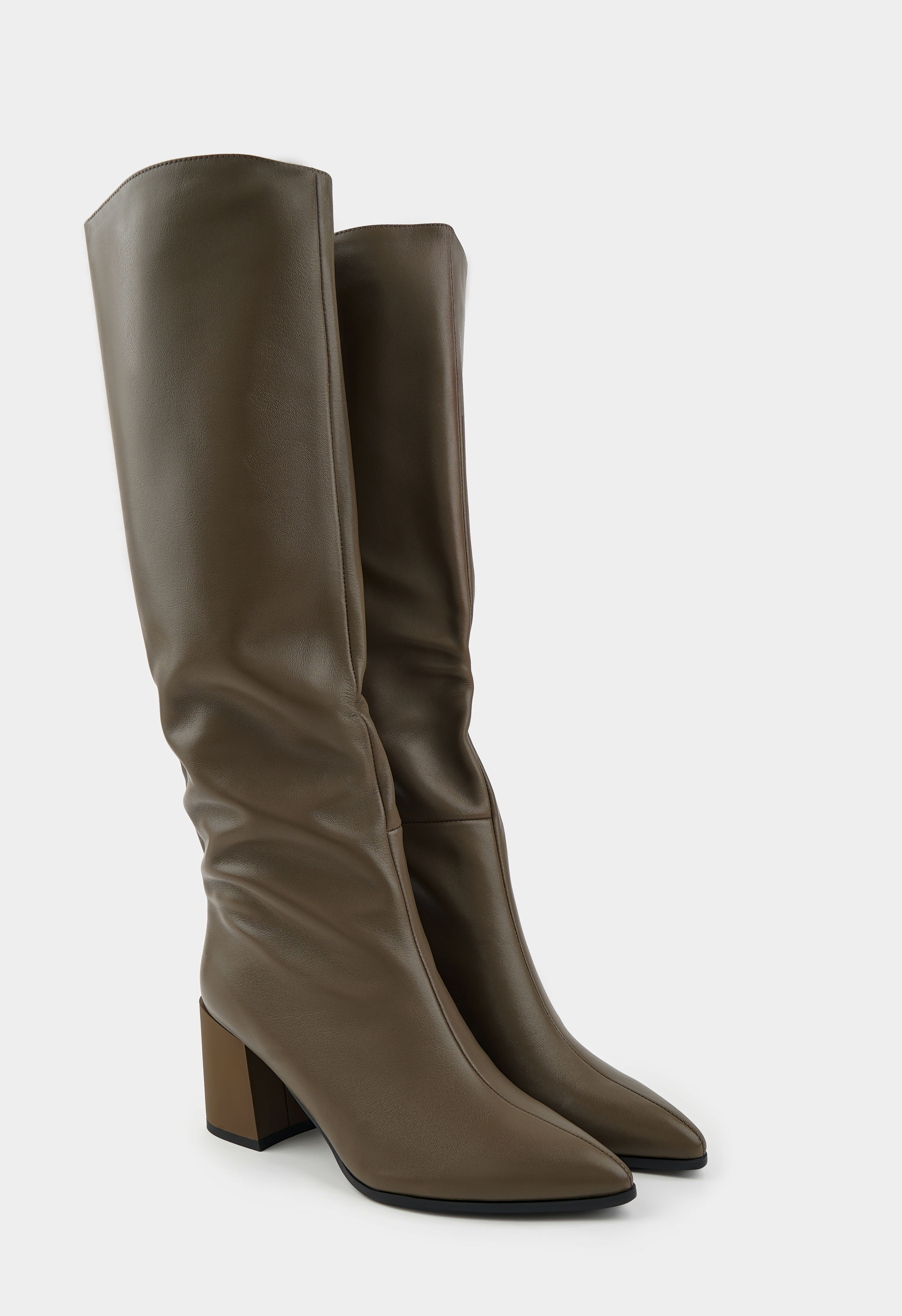 Mario Berlucci 2-H07