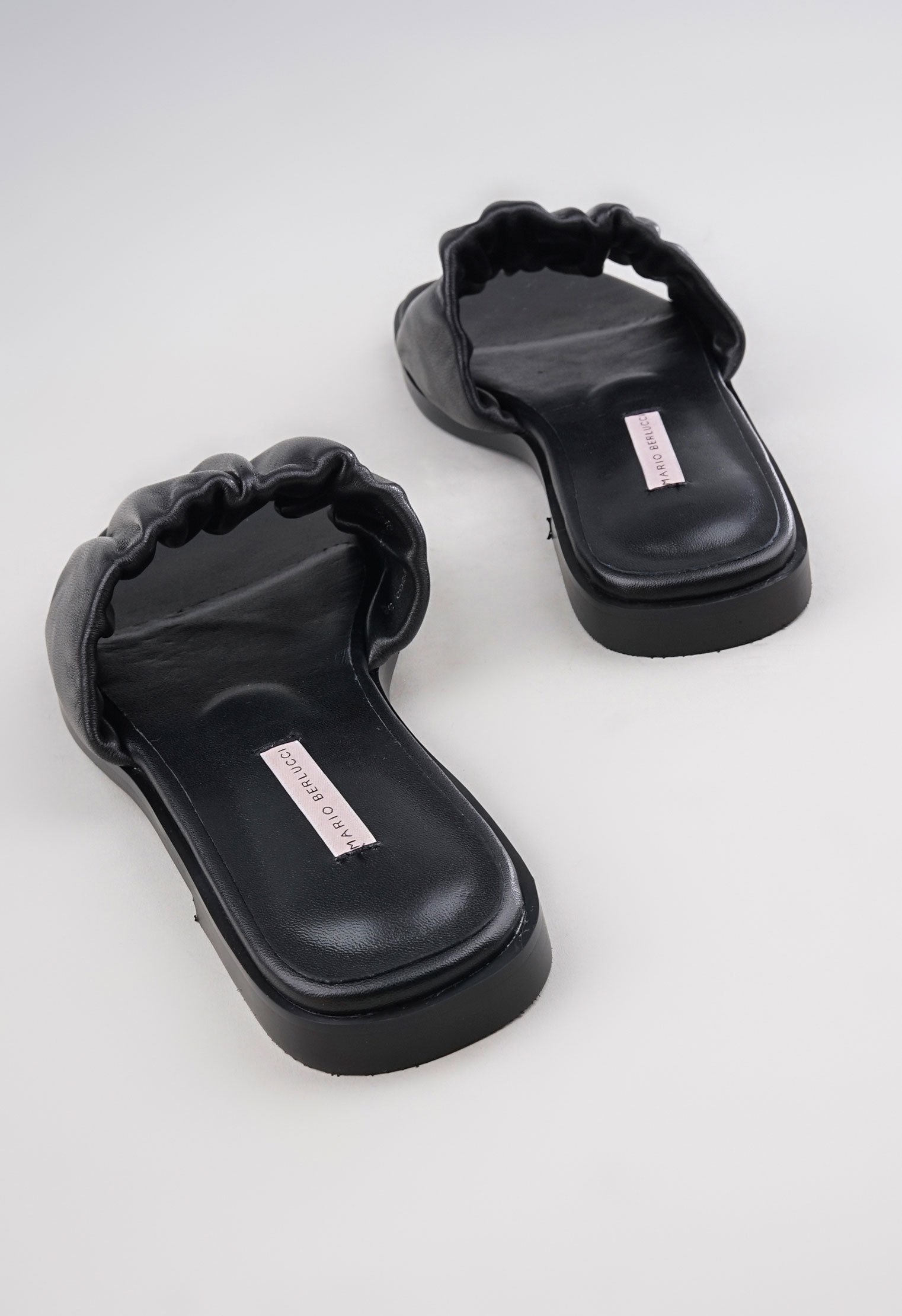 Пантолеты Mario Berlucci Пантолеты Mario Berlucci