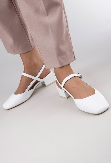 Туфли на низком каблуке Mario Berlucci Туфли на низком каблуке Mario Berlucci