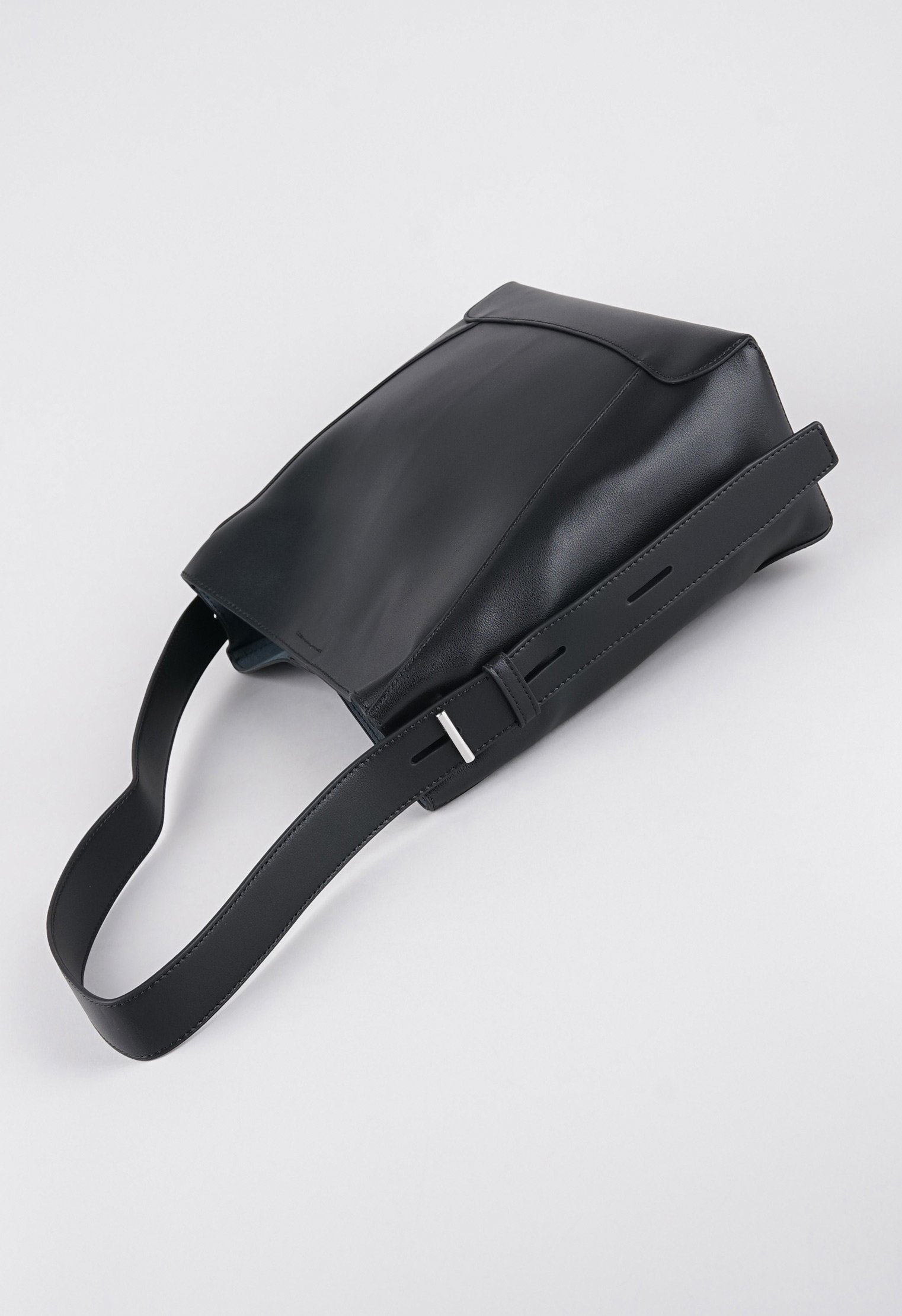 Сумки с ручками Mario Berlucci Сумки с ручками Mario Berlucci