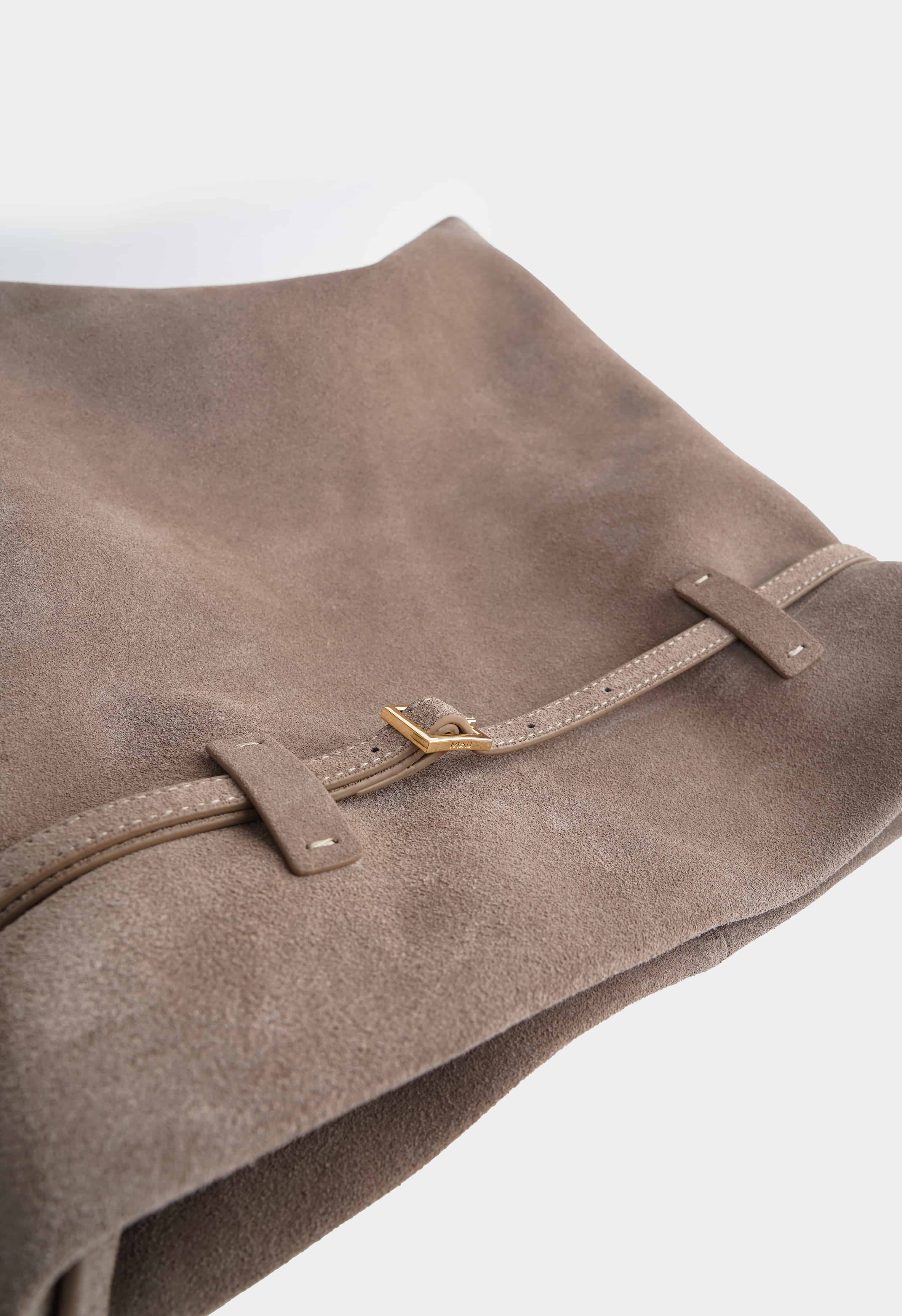 Mario Berlucci 7-J68-8M