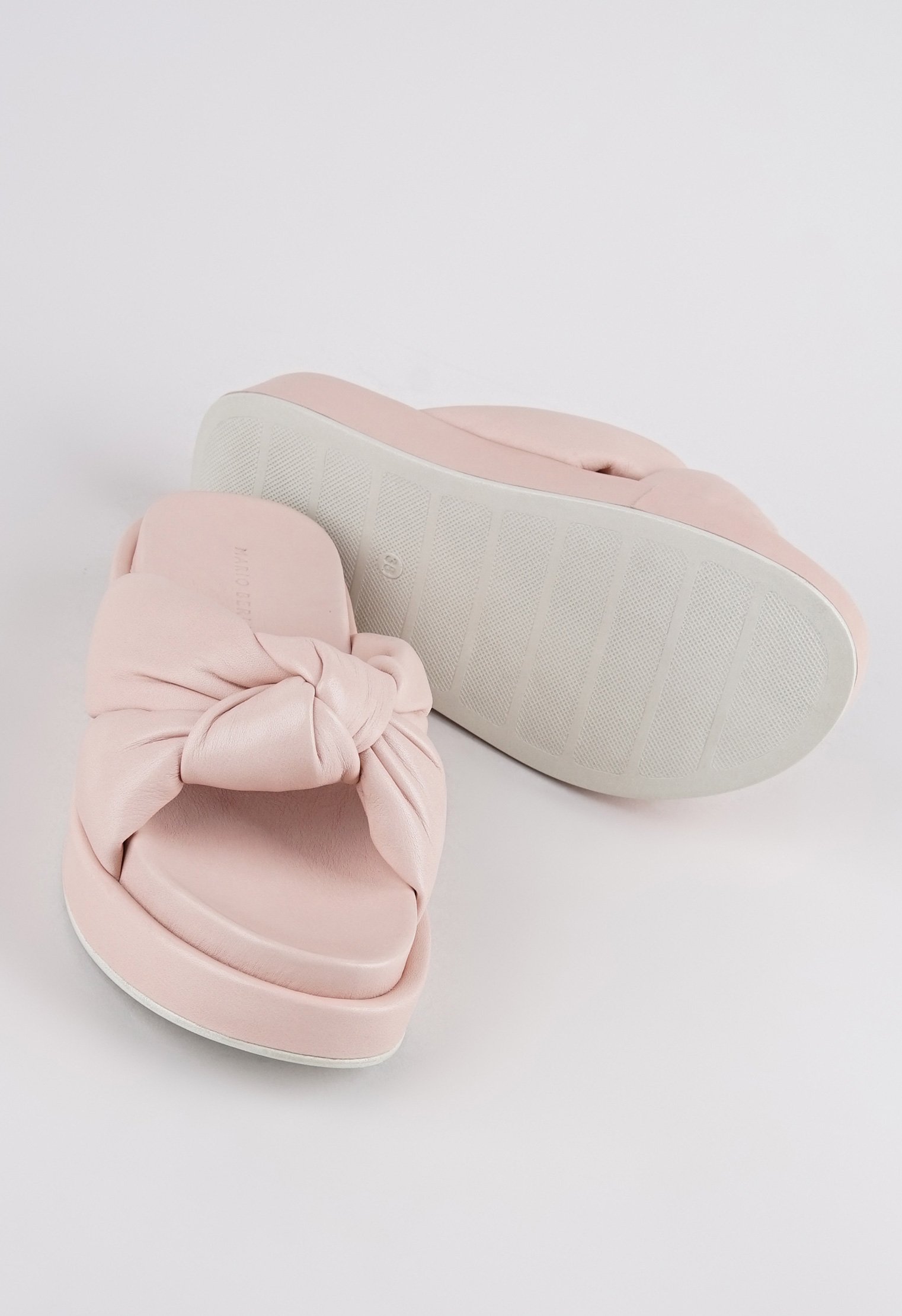 Пантолеты Mario Berlucci Пантолеты Mario Berlucci