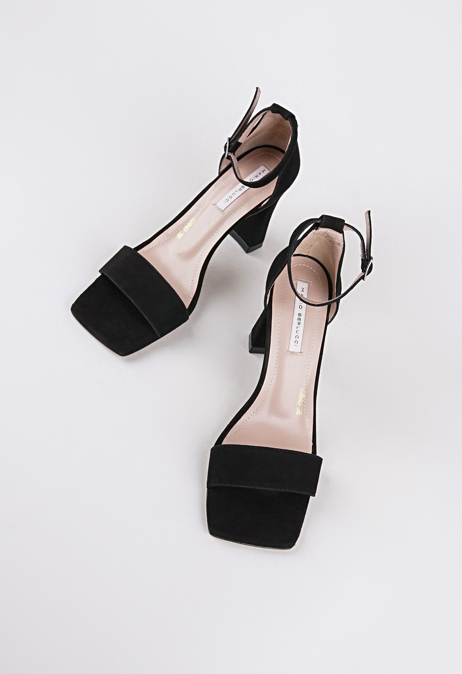 Босоножки на каблуке Mario Berlucci Босоножки на каблуке Mario Berlucci