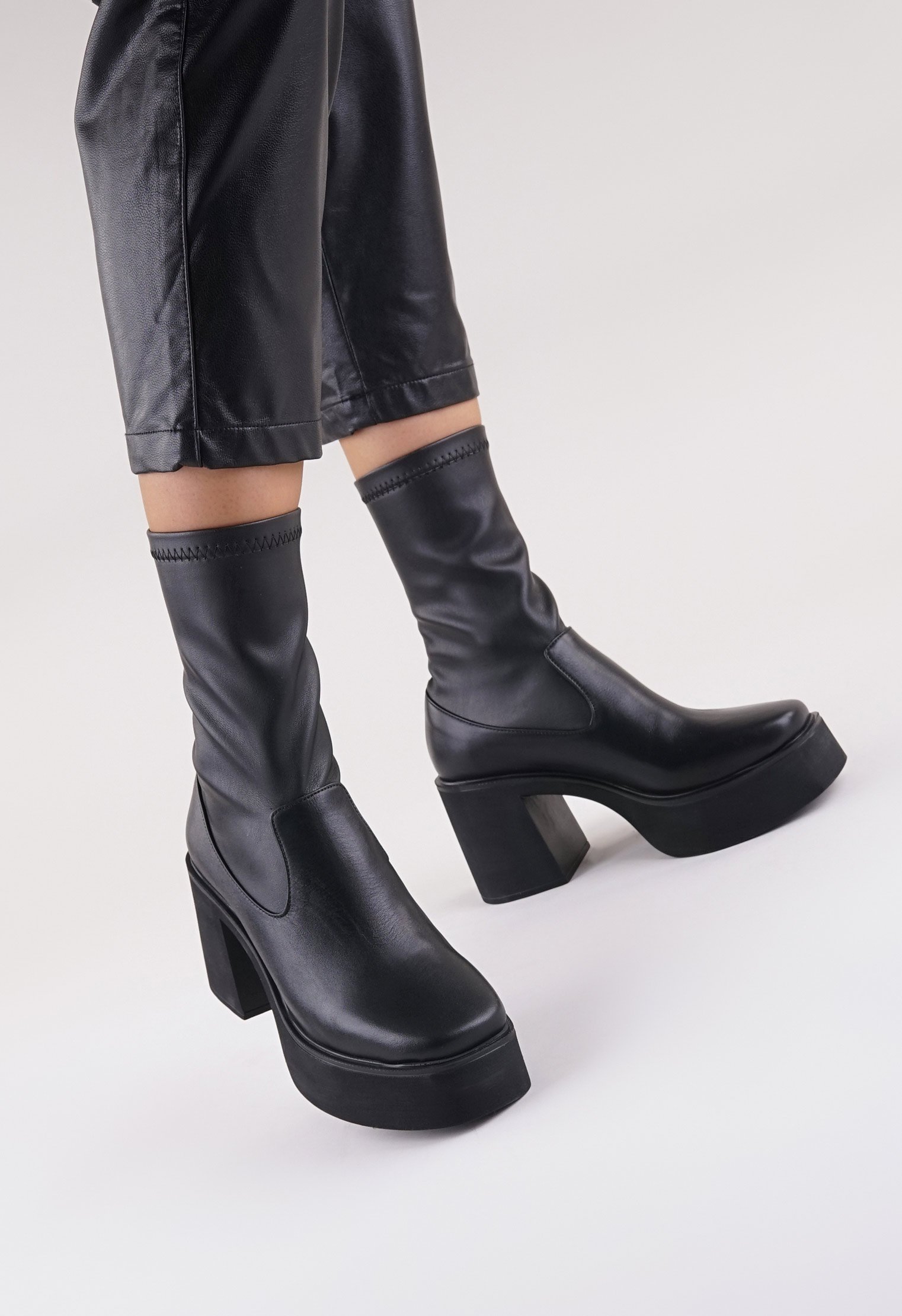 Ботильоны Mario Berlucci Ботильоны Mario Berlucci