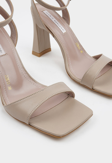 Босоножки на каблуке Mario Berlucci Босоножки на каблуке Mario Berlucci