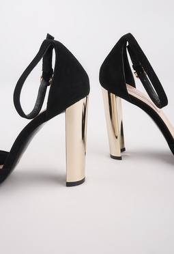 Босоножки на каблуке Mario Berluchi Босоножки на каблуке Mario Berluchi