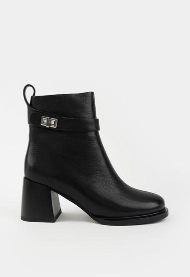 Mario Berlucci 3-H15-1