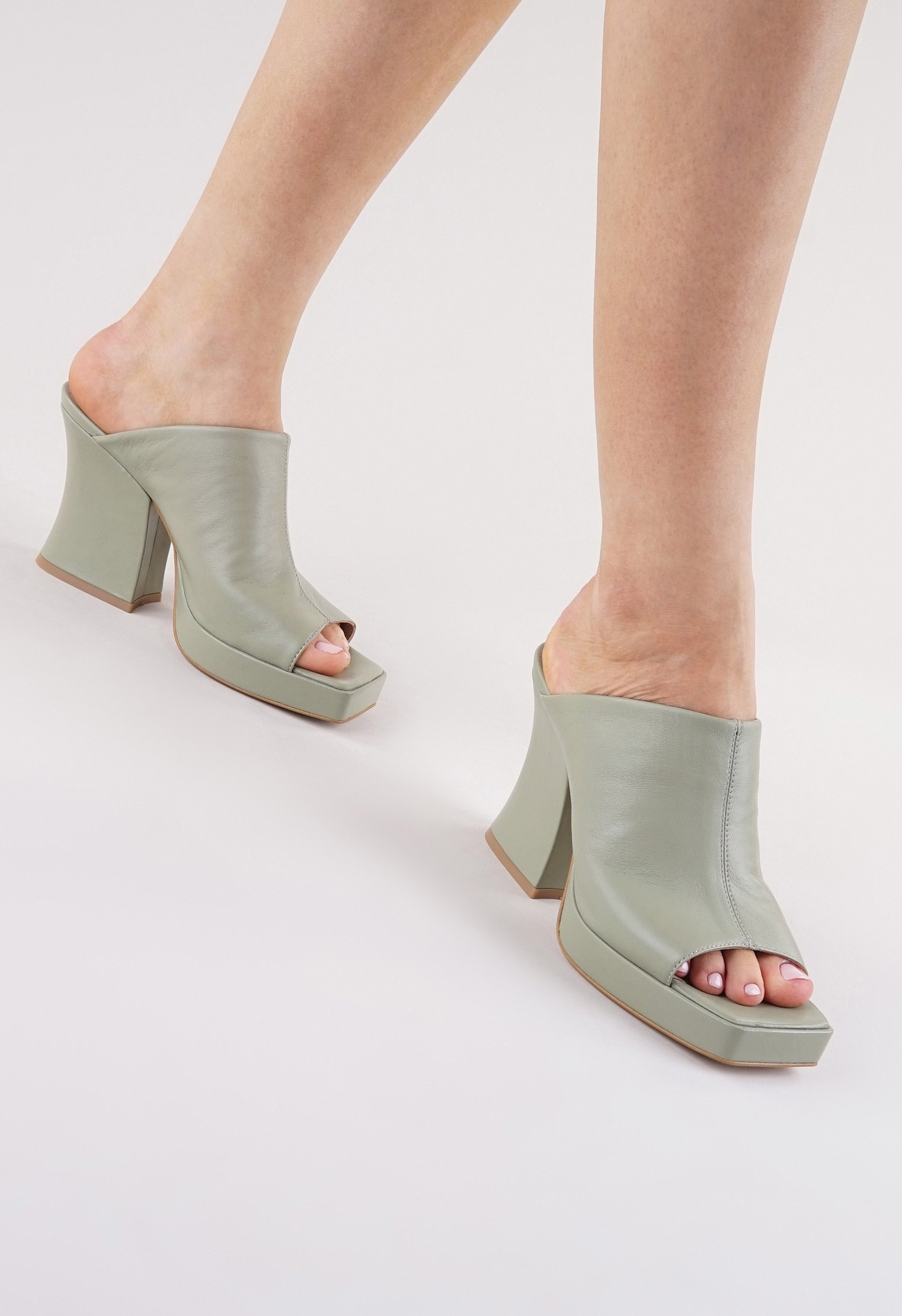 Сабо Mario Berlucci Сабо Mario Berlucci