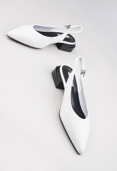 Туфли на низком каблуке Mario Berlucci Туфли на низком каблуке Mario Berlucci