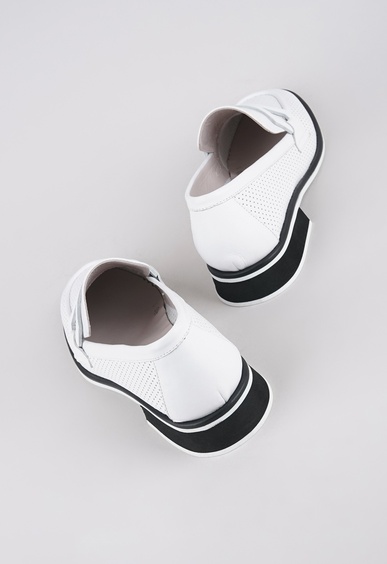 Туфли на низком каблуке Mario Berlucci Туфли на низком каблуке Mario Berlucci