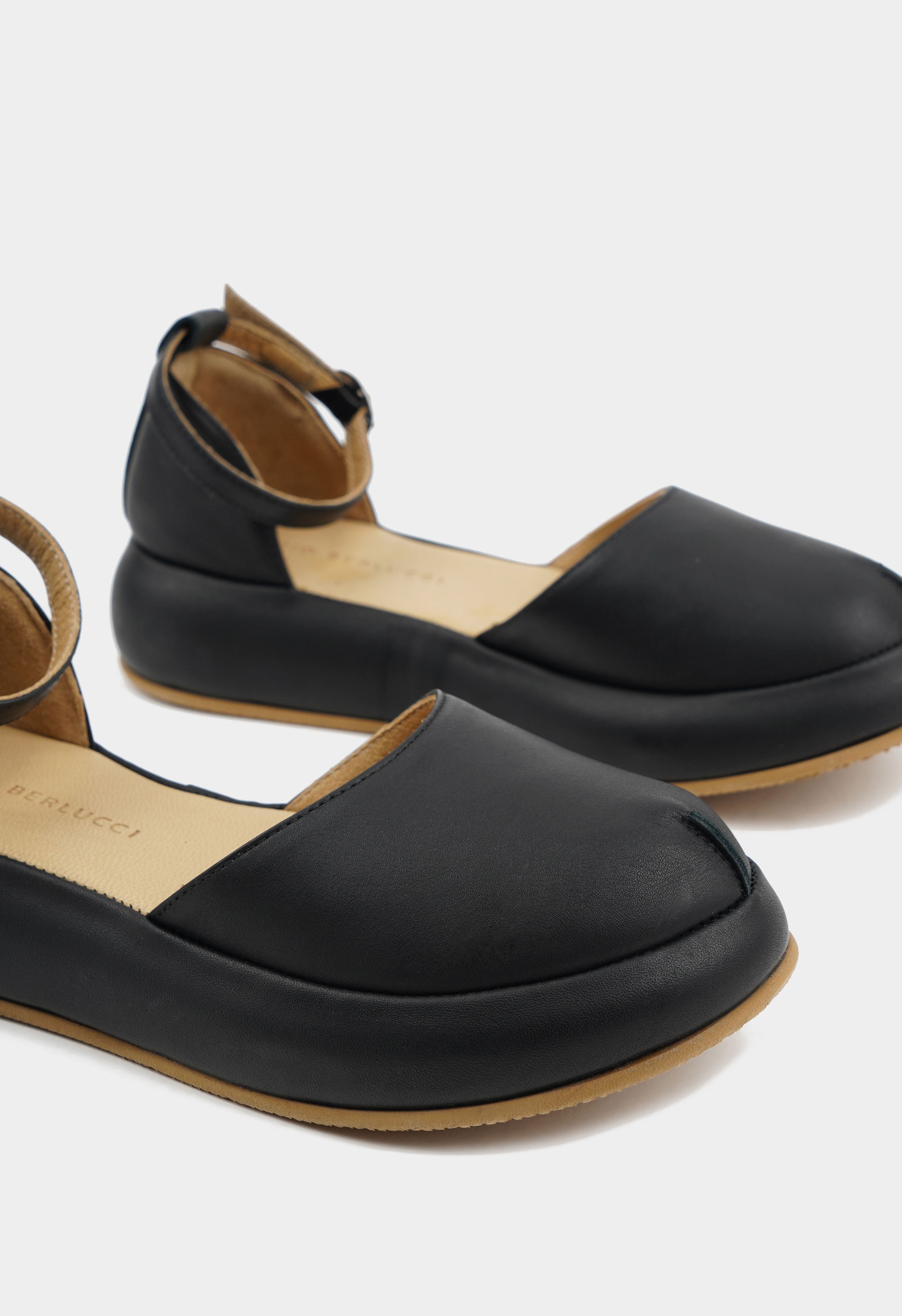 Босоножки Mario Berlucci Босоножки Mario Berlucci