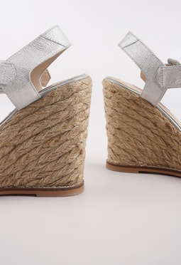 Босоножки на танкетке Mario Berluchi Босоножки на танкетке Mario Berluchi