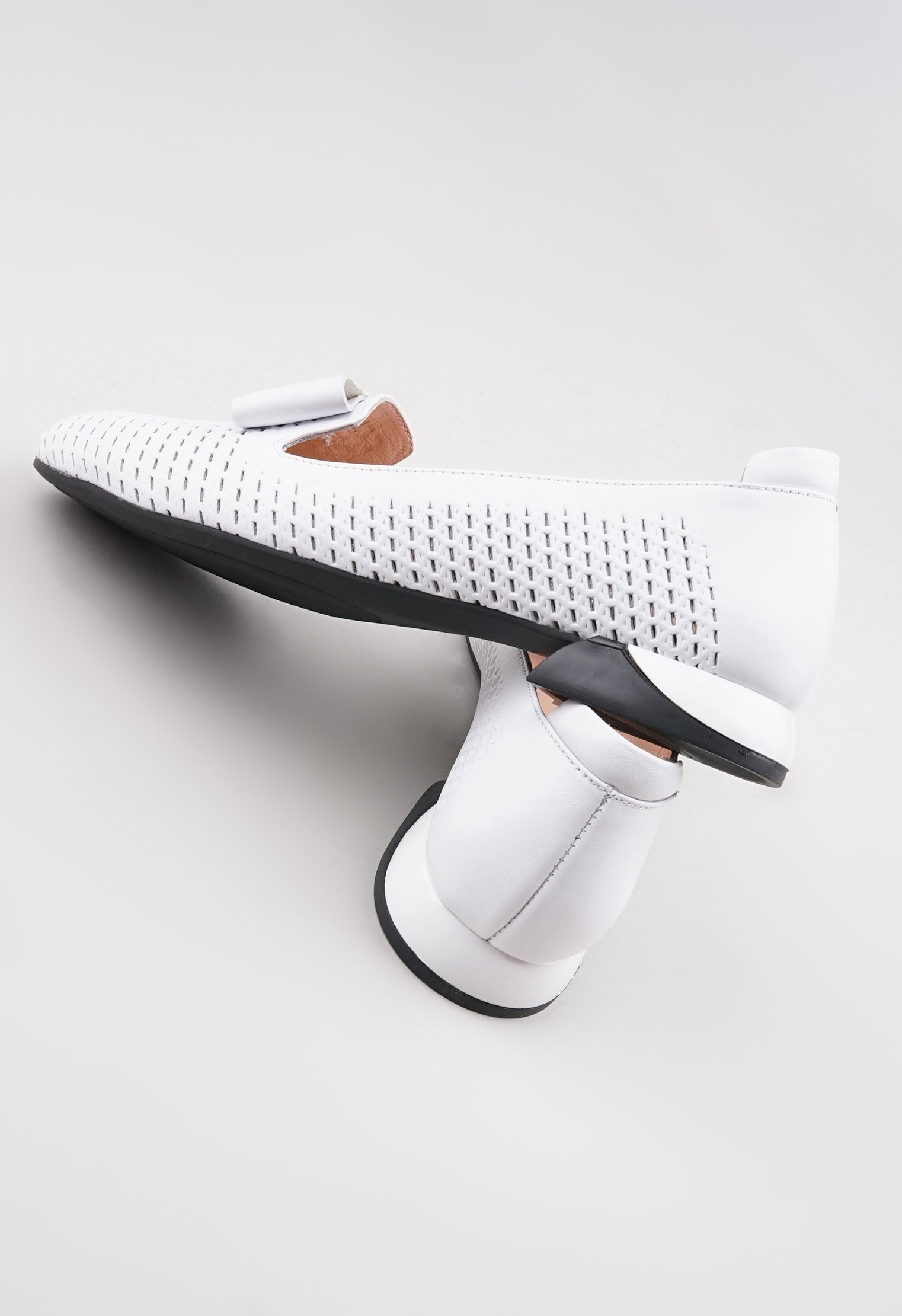 Туфли на низком каблуке Mario Berluchi Туфли на низком каблуке Mario Berluchi