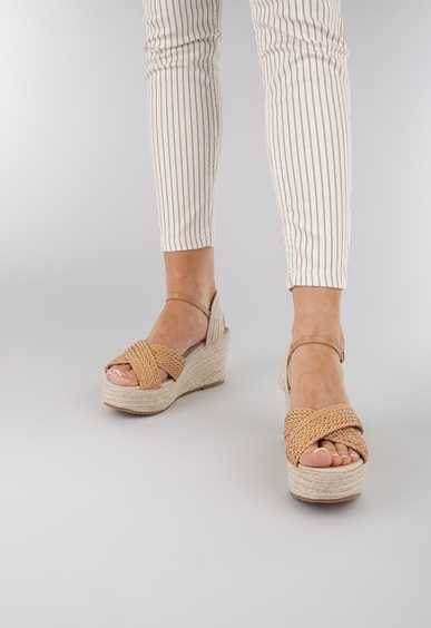 Босоножки на танкетке Mario Berlucci Босоножки на танкетке Mario Berlucci