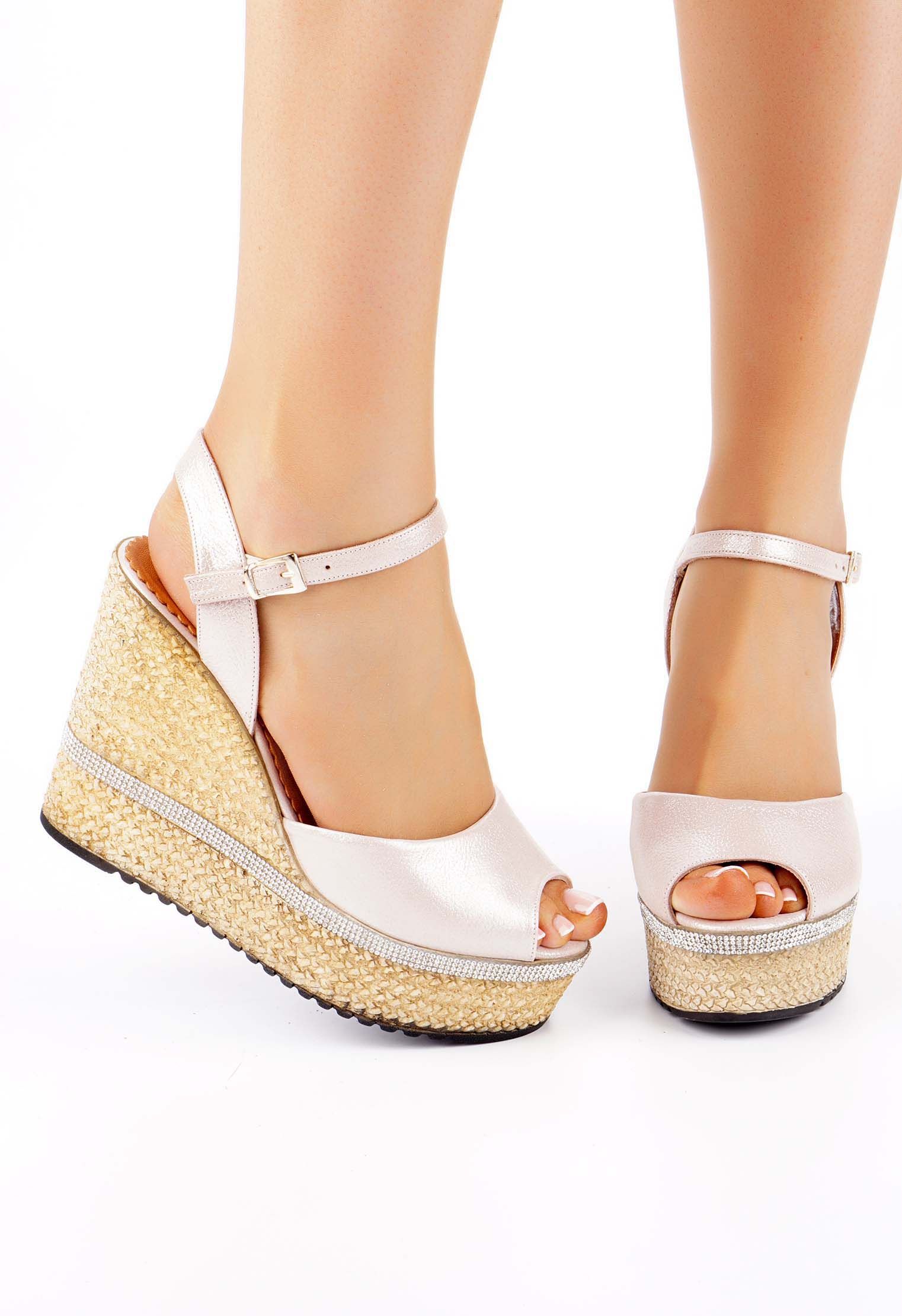 Босоножки на танкетке Mario Berluchi Босоножки на танкетке Mario Berluchi