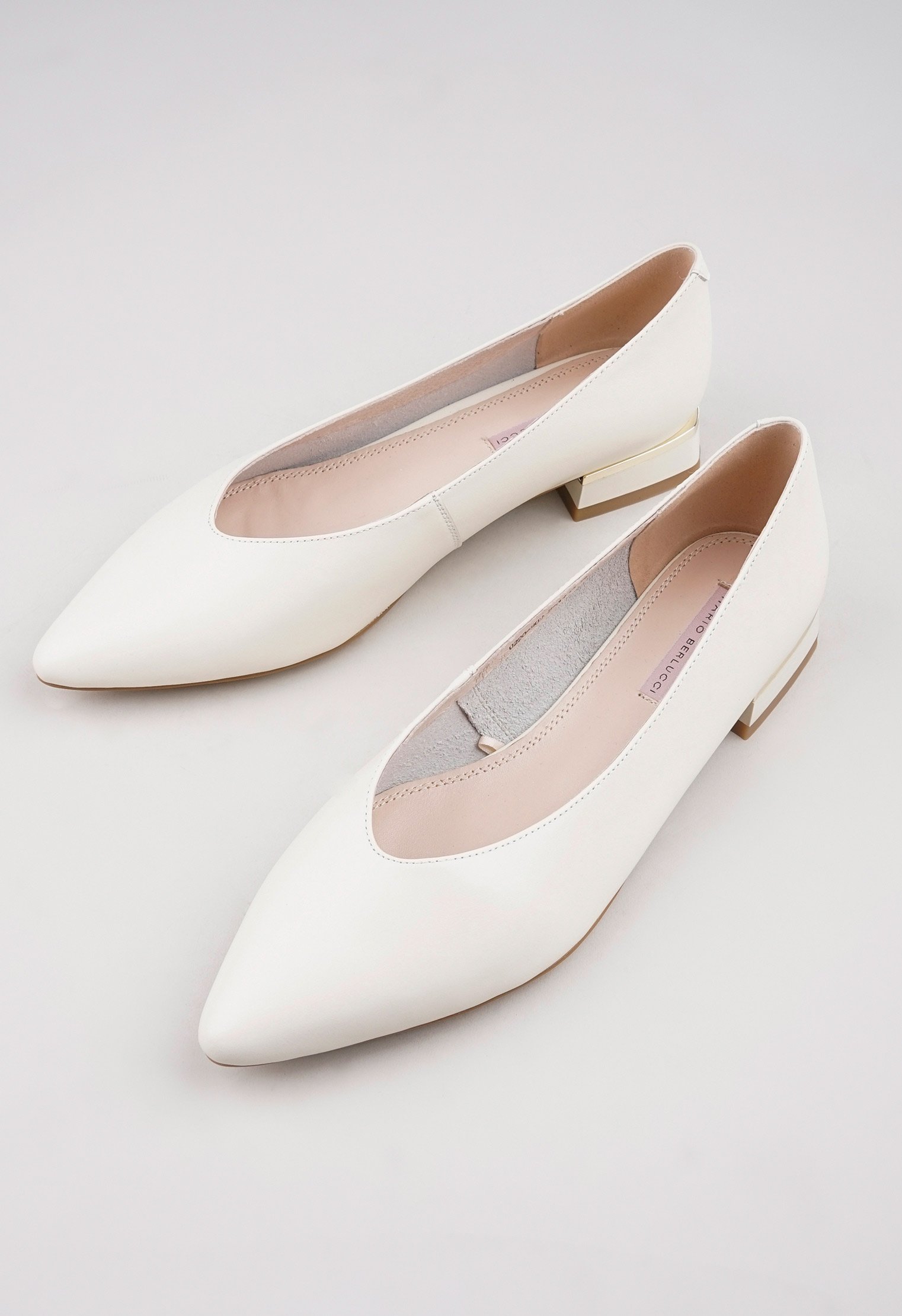 Туфли на низком каблуке Mario Berlucci Туфли на низком каблуке Mario Berlucci