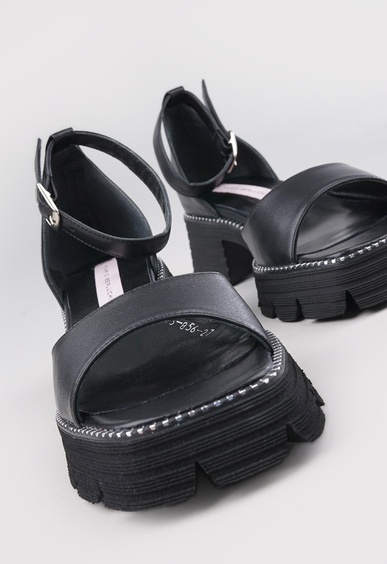 Босоножки на каблуке Mario Berluchi Босоножки на каблуке Mario Berluchi