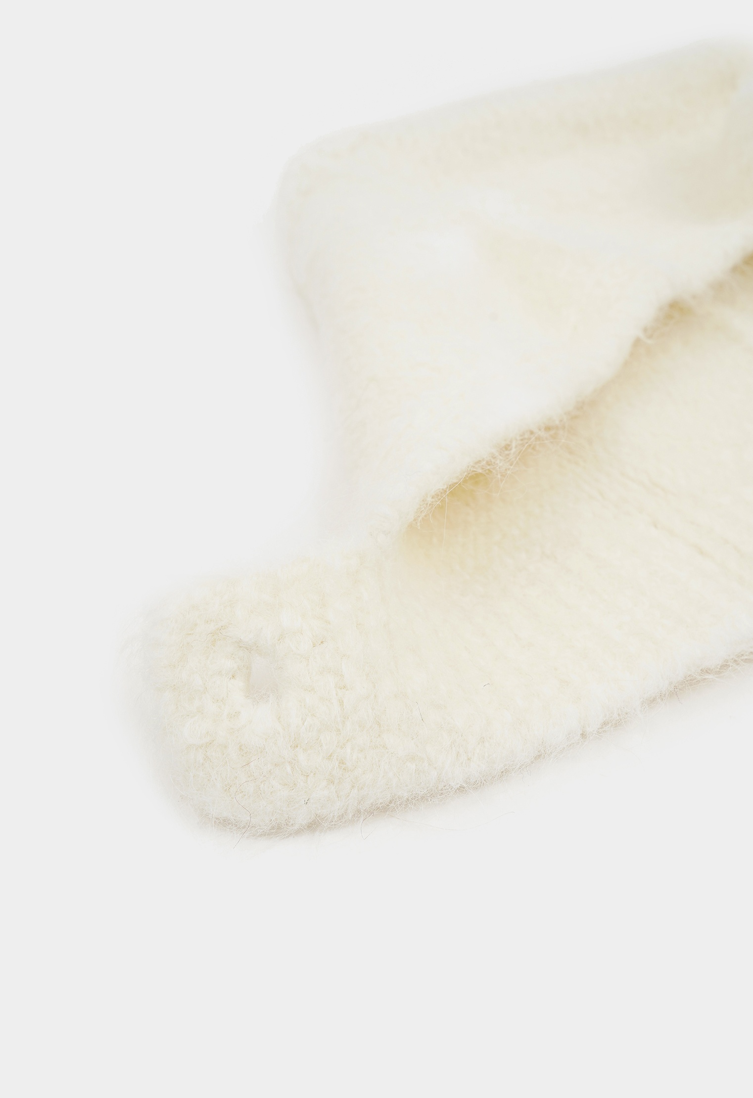 Шапки и капоры Mario Berlucci Шапки и капоры Mario Berlucci