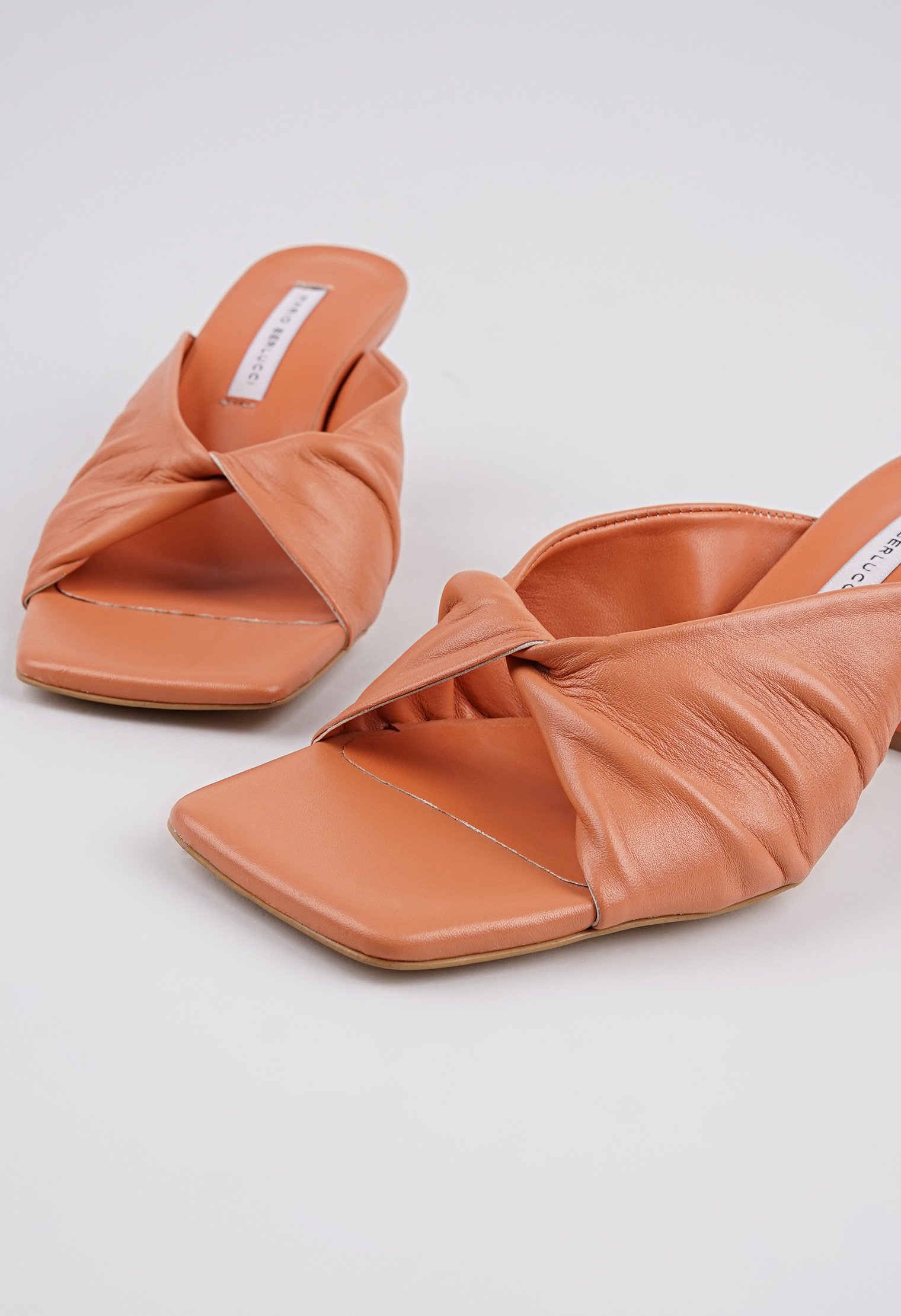 Сабо Mario Berlucci Сабо Mario Berlucci