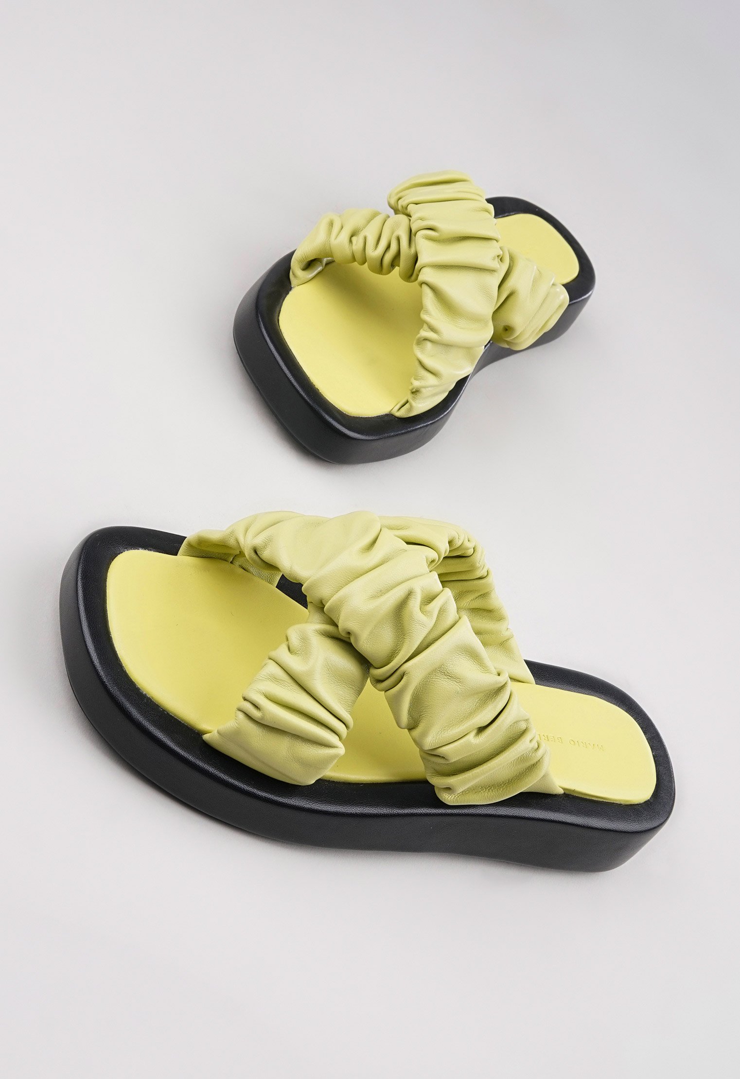 Пантолеты Mario Berlucci Пантолеты Mario Berlucci