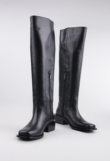 Сапоги на каблуке Mario Berluchi Сапоги на каблуке Mario Berluchi