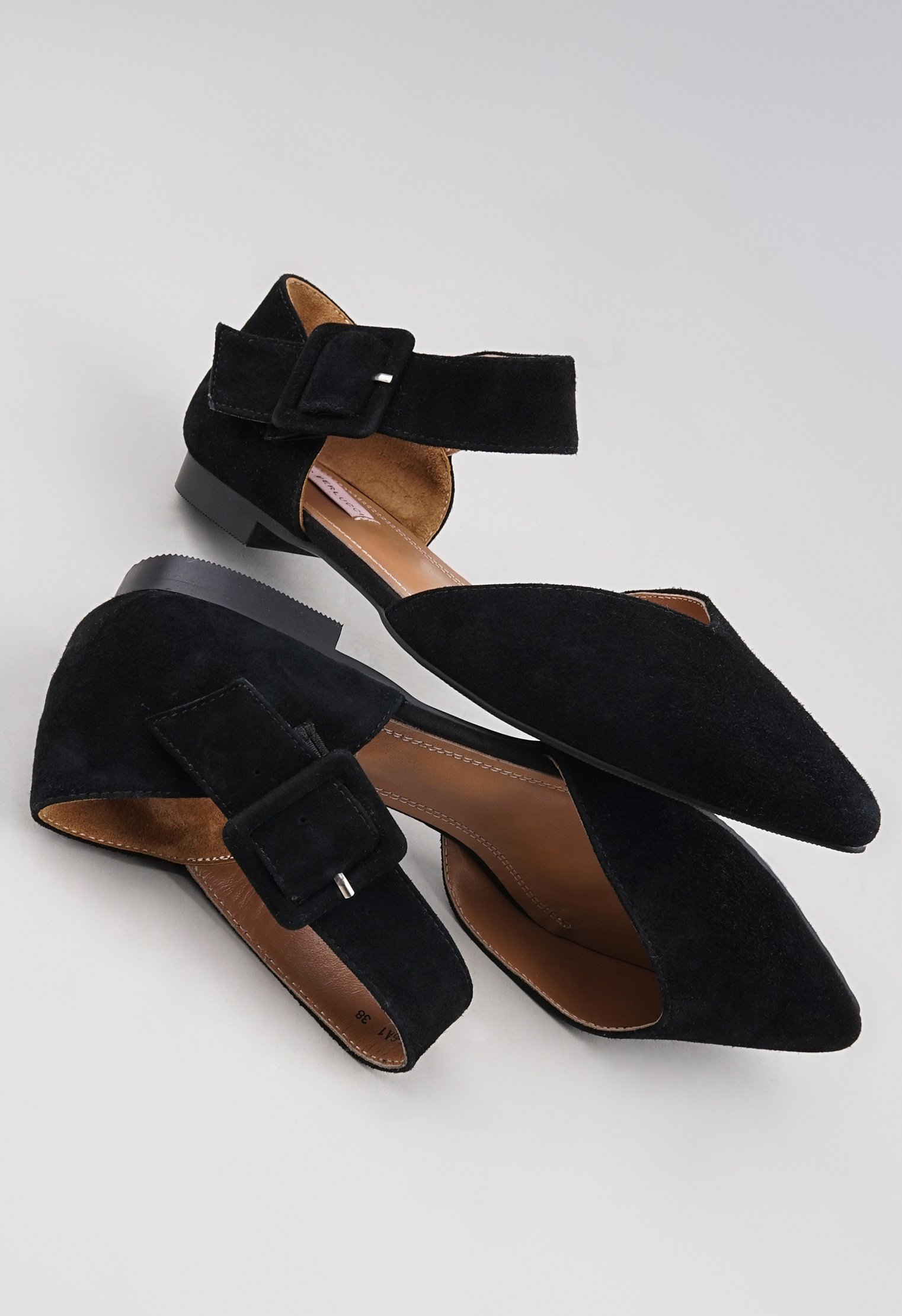 Туфли на низком каблуке Mario Berlucci Туфли на низком каблуке Mario Berlucci