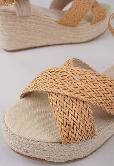 Босоножки на танкетке Mario Berlucci Босоножки на танкетке Mario Berlucci