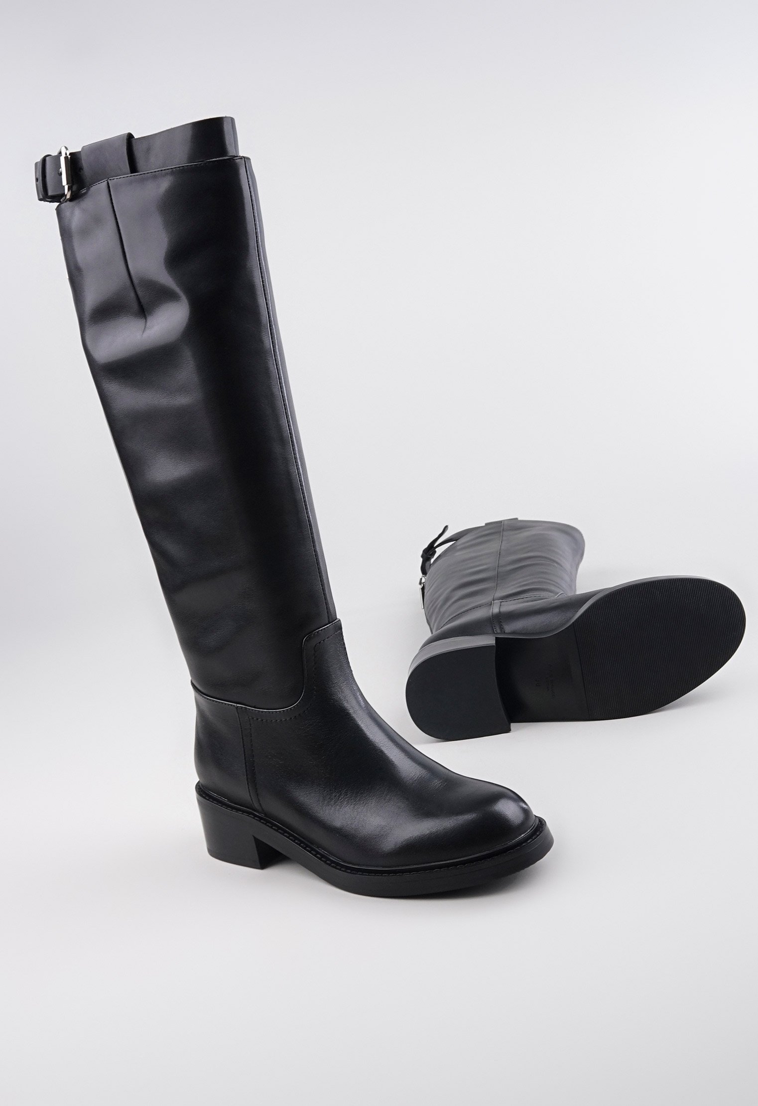 Сапоги на каблуке Mario Berlucci Сапоги на каблуке Mario Berlucci