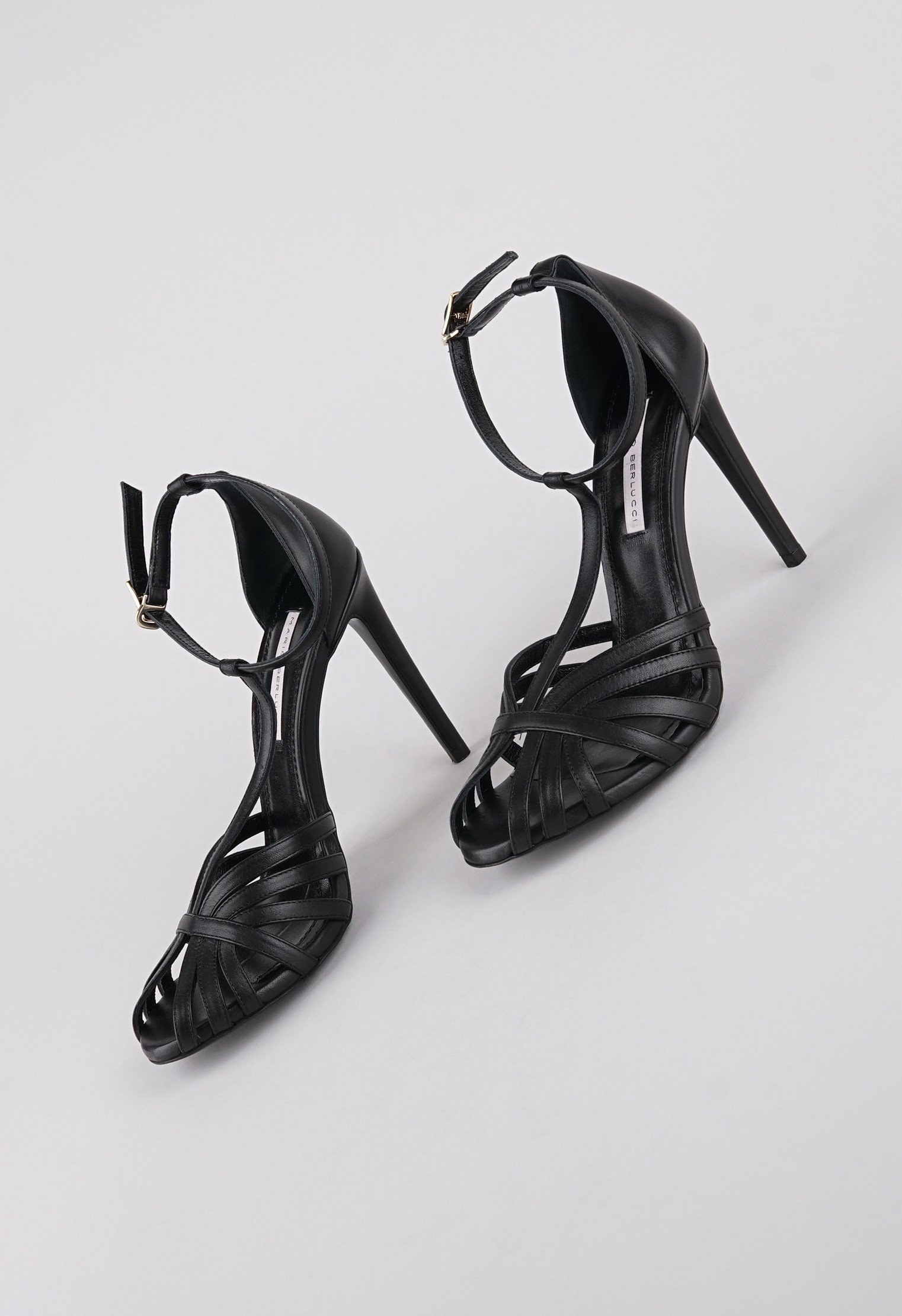 Босоножки на шпильке Mario Berlucci Босоножки на шпильке Mario Berlucci