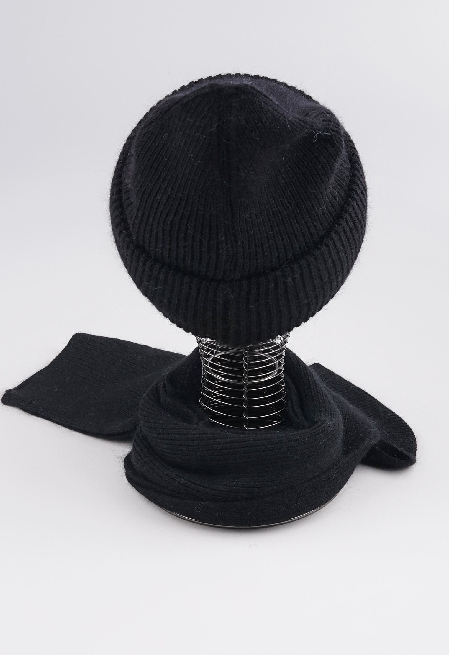 Головные уборы Головные уборы