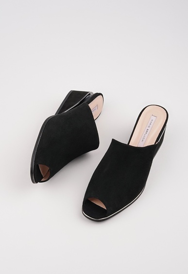 Mario Berluchi  Mario Berluchi