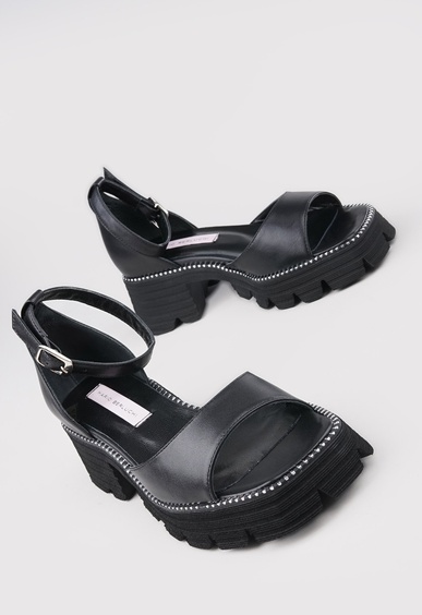 Босоножки на каблуке Mario Berluchi Босоножки на каблуке Mario Berluchi