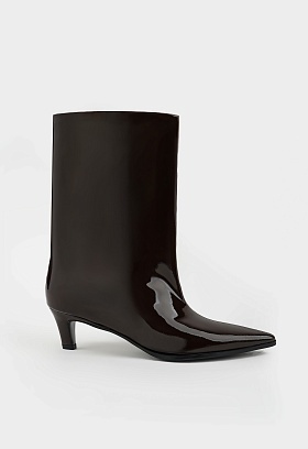 Коричневый